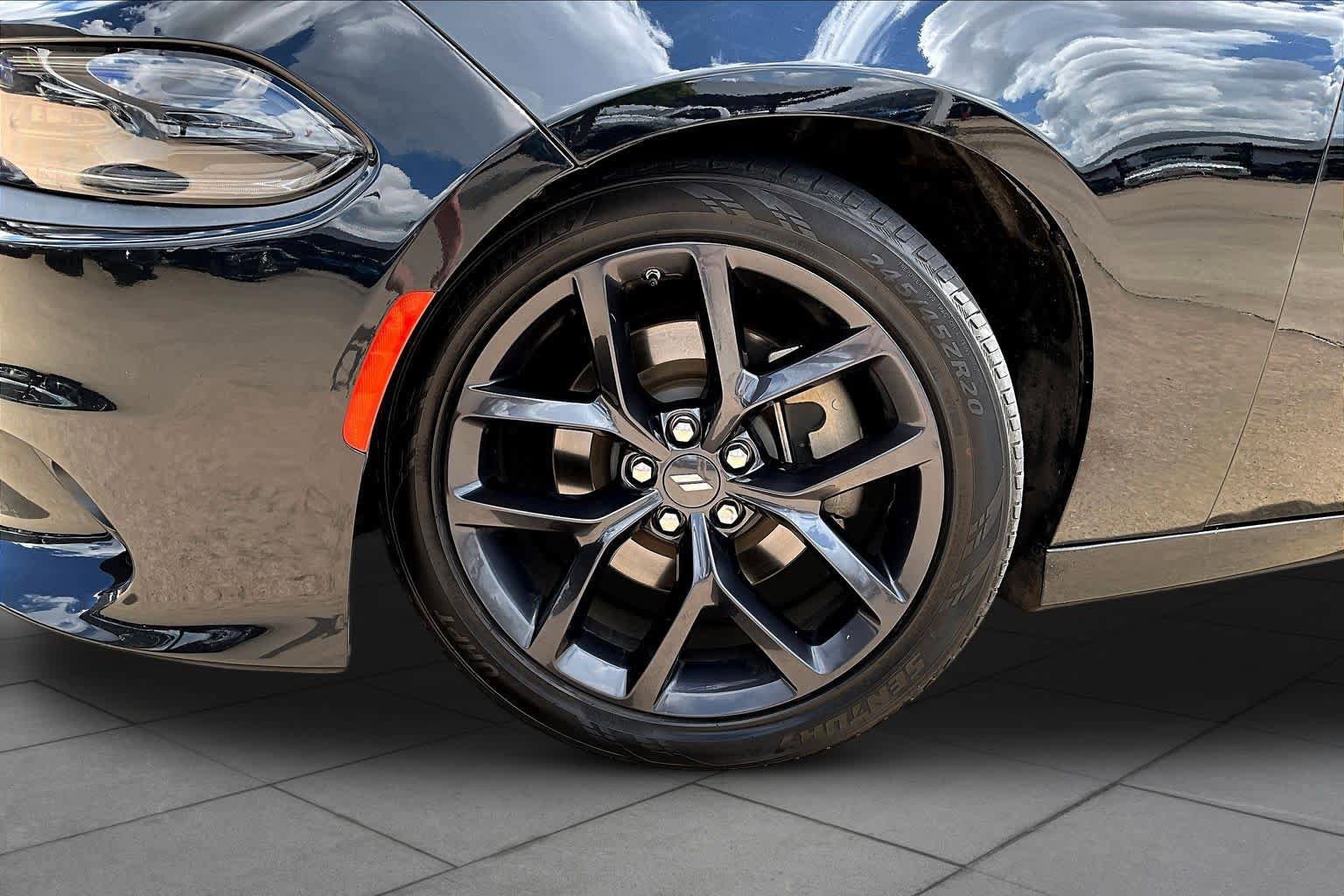 Used 2022 Dodge Charger GT w/ Blacktop Package RWD image 10