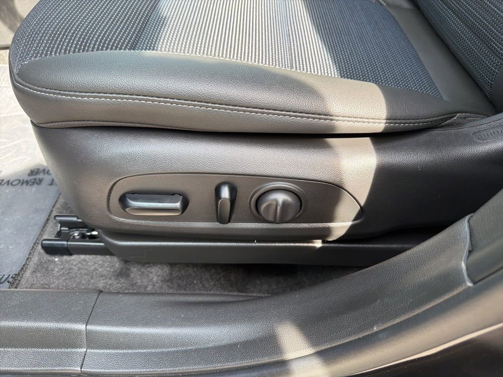 Certified 2024 Buick Envista Preferred w/ Convenience I Package image 19