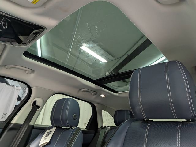 Used 2020 Land Rover Range Rover Velar S image 13