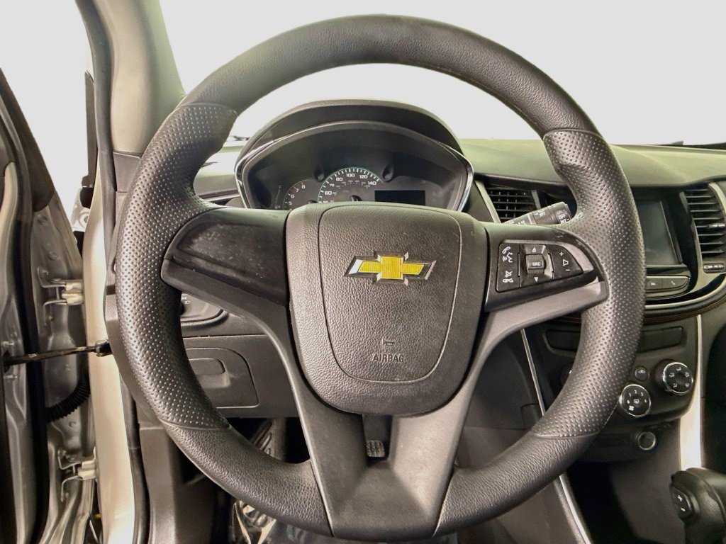 Used 2017 Chevrolet Trax LS FWD image 12