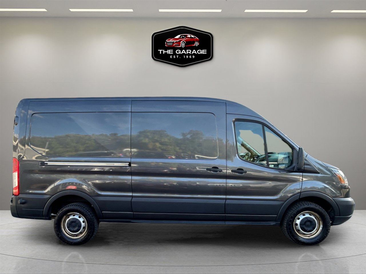 Used 2019 Ford Transit 250 148 Medium Roof image 6