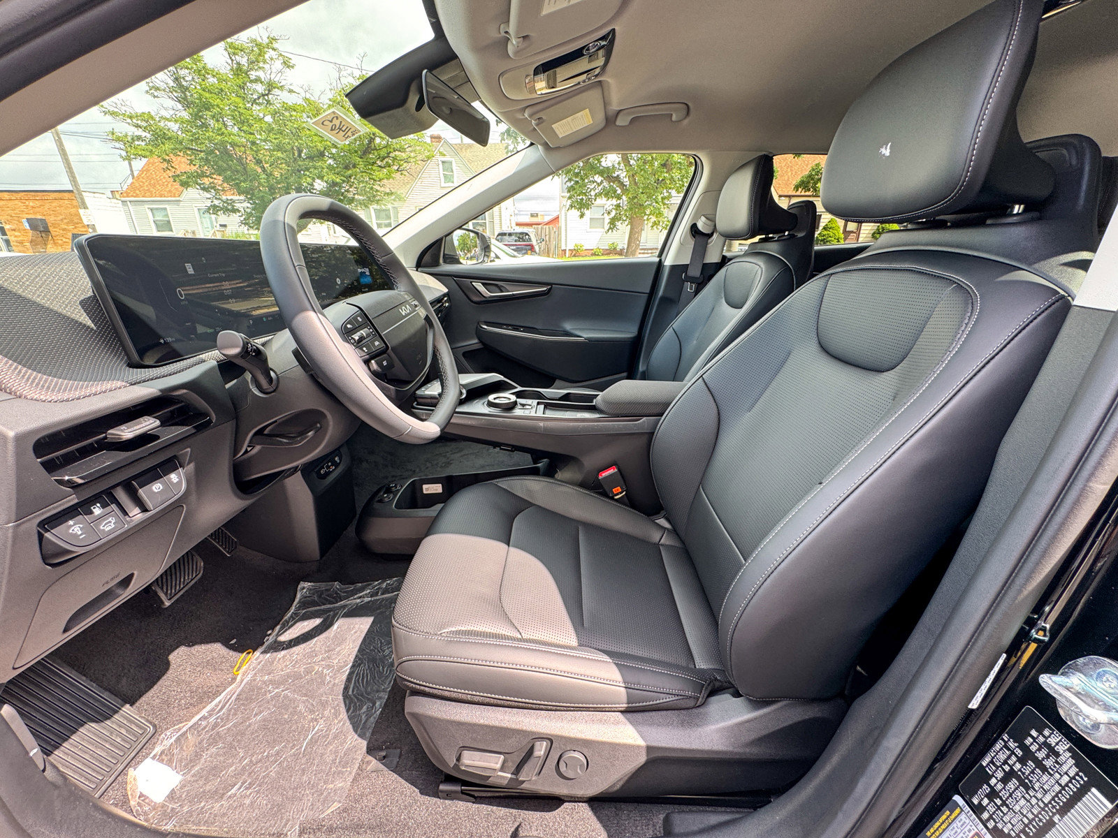 New 2025 Kia EV6 Wind image 15