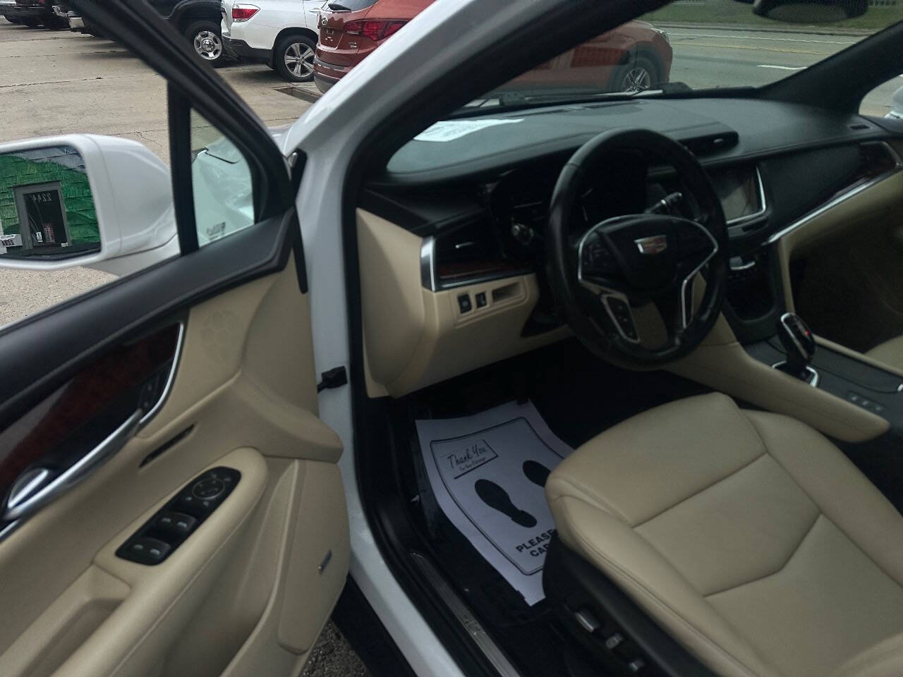 Used 2019 Cadillac XT5 Luxury AWD/4WD image 11