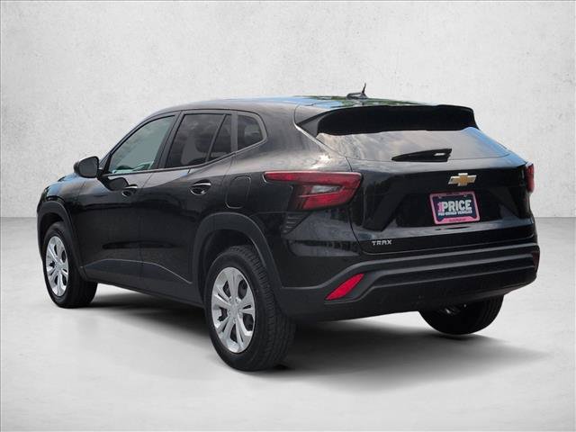 Used 2024 Chevrolet Trax LS FWD image 8