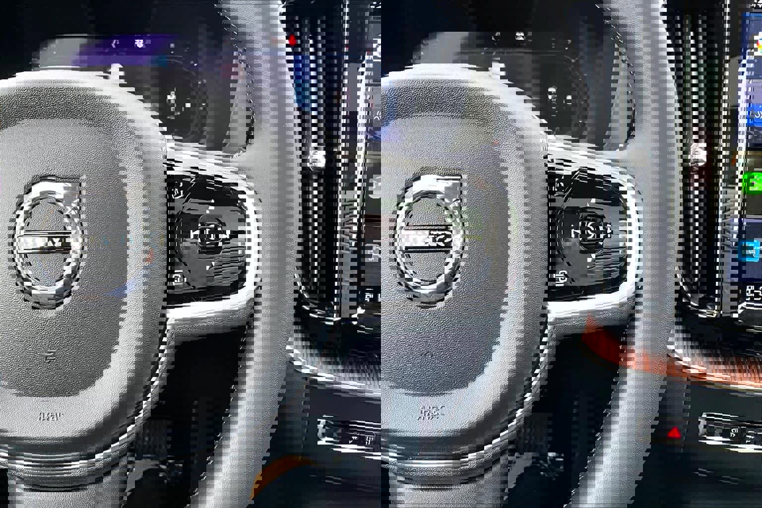 Certified 2023 Volvo XC60 B5 Plus image 23