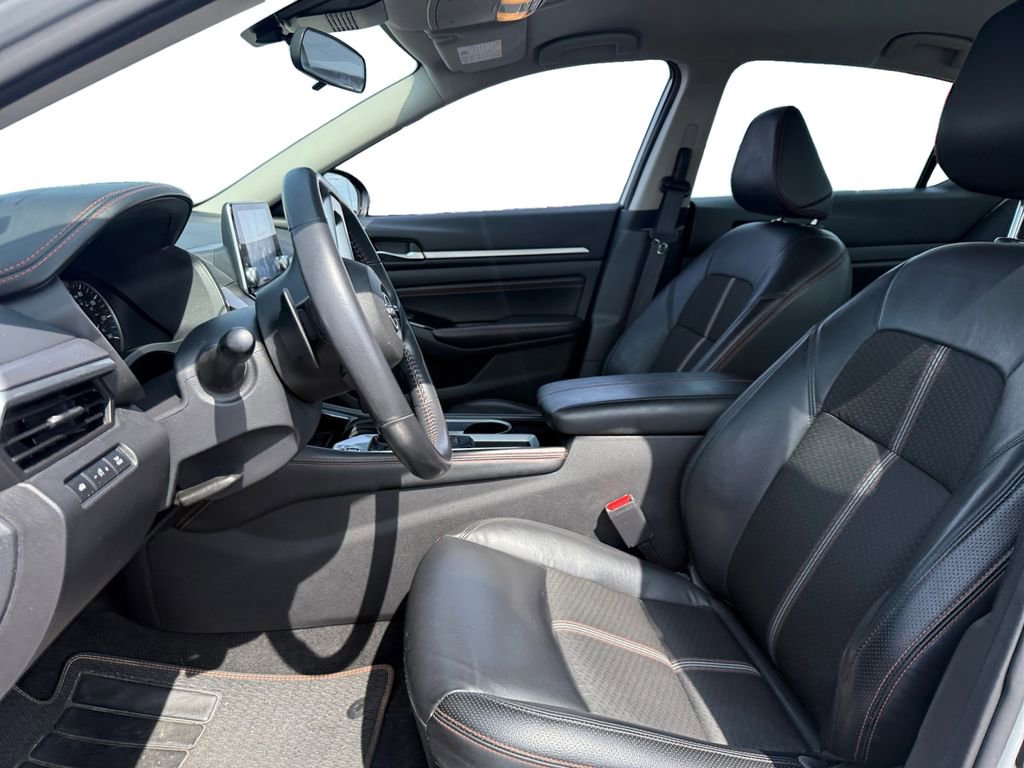 Used 2023 Nissan Altima 2.5 SR image 9