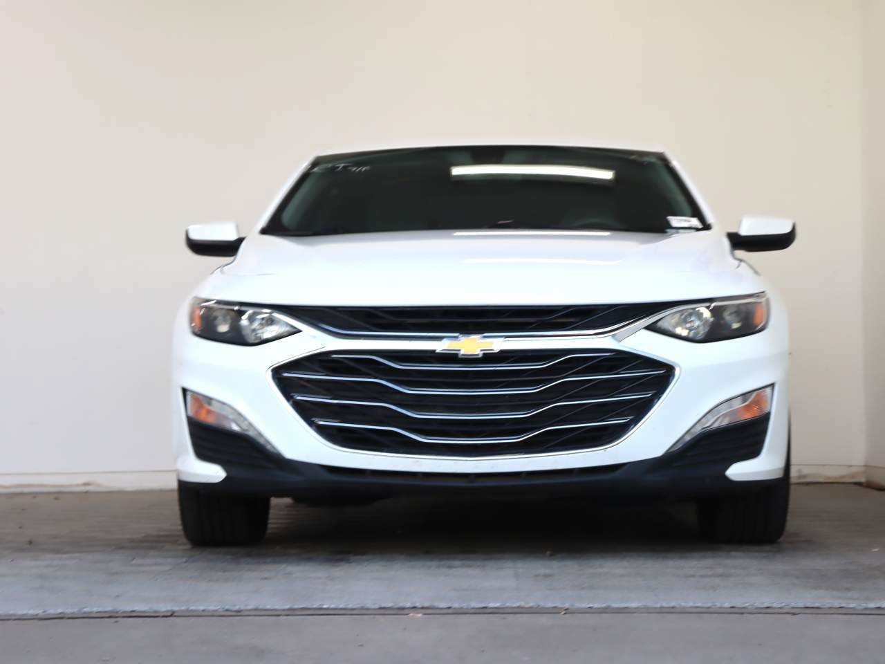 Certified 2022 Chevrolet Malibu LT FWD image 2