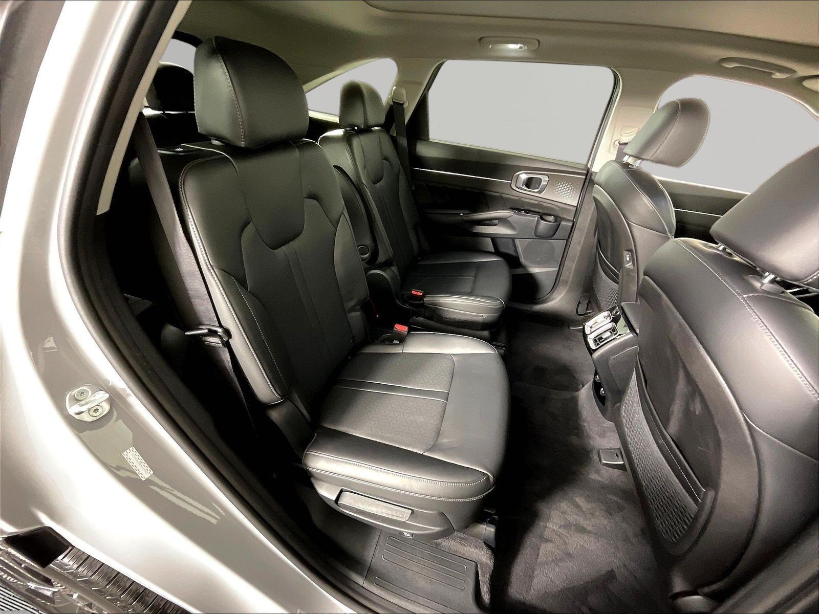 Used 2023 Kia Sorento SX AWD/4WD image 24