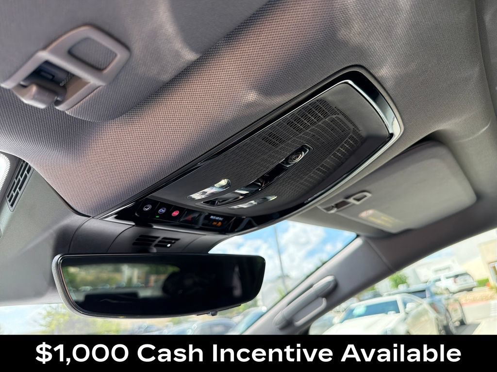 New 2026 Cadillac Optiq Sport 1 w/ LPO, Floor Liner Package AWD/4WD image 28