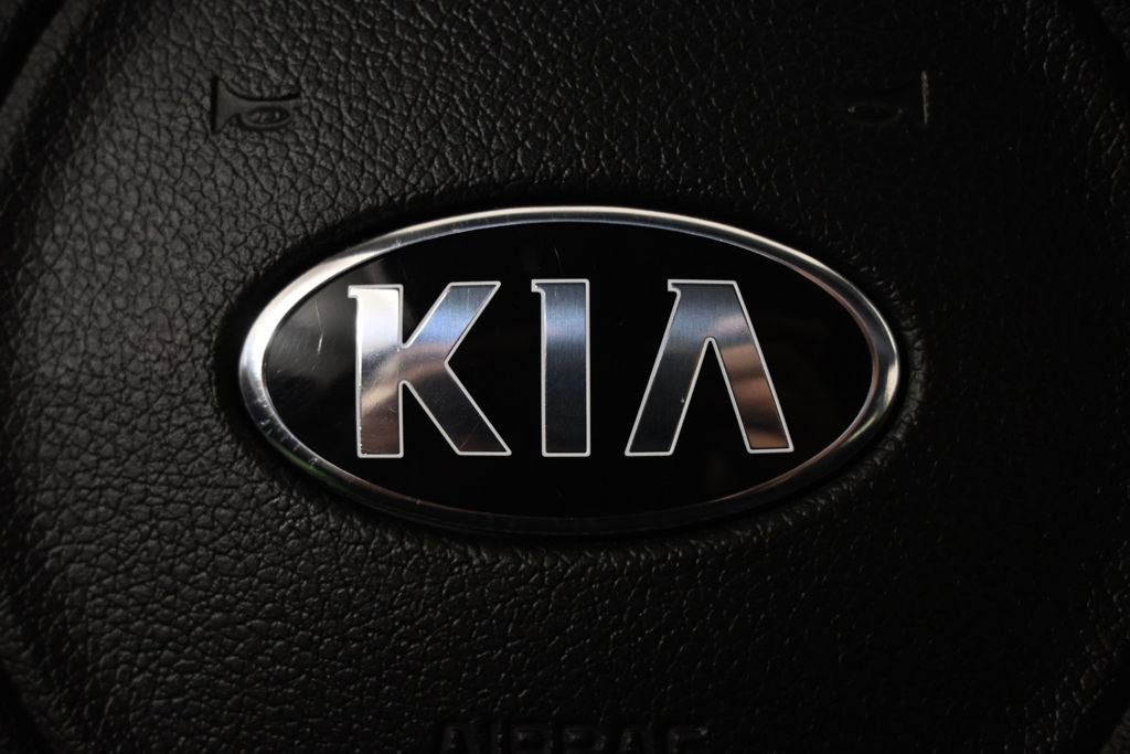 Used 2017 Kia Sorento LX image 35