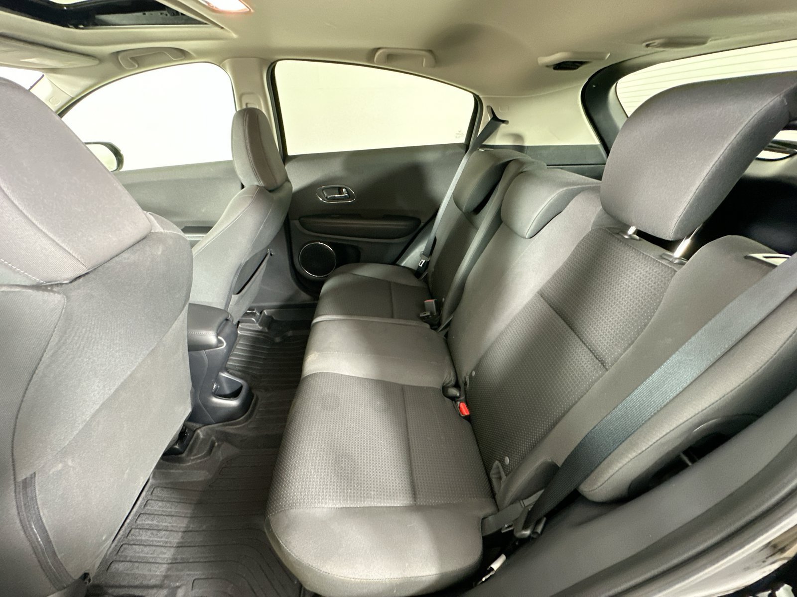 Used 2022 Honda HR-V EX image 39