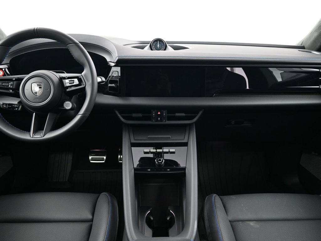 New 2026 Porsche Macan Turbo Electric image 9