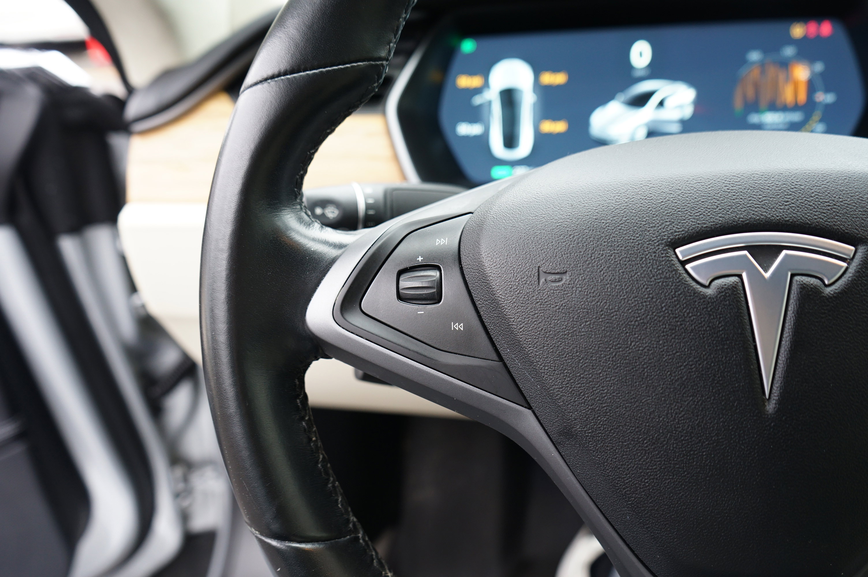 Used 2018 Tesla Model S 100D image 19