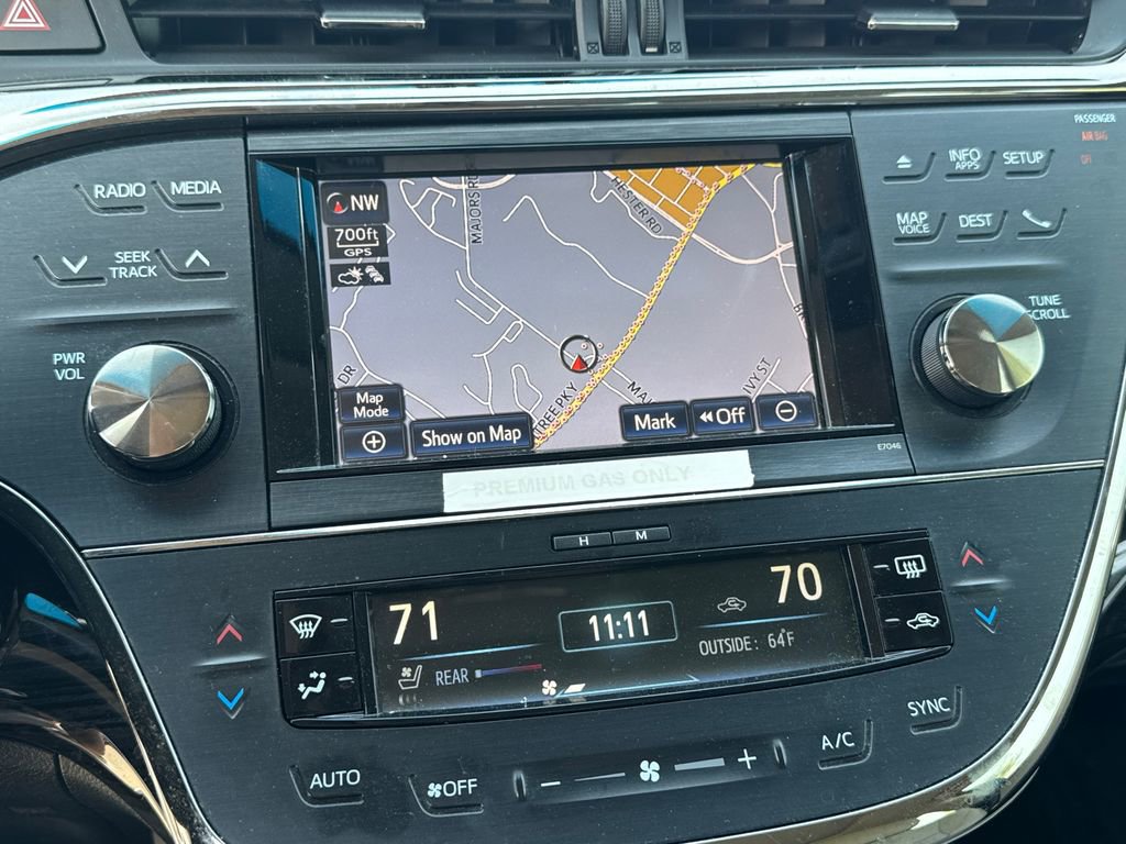 Used 2013 Toyota Avalon Limited image 26