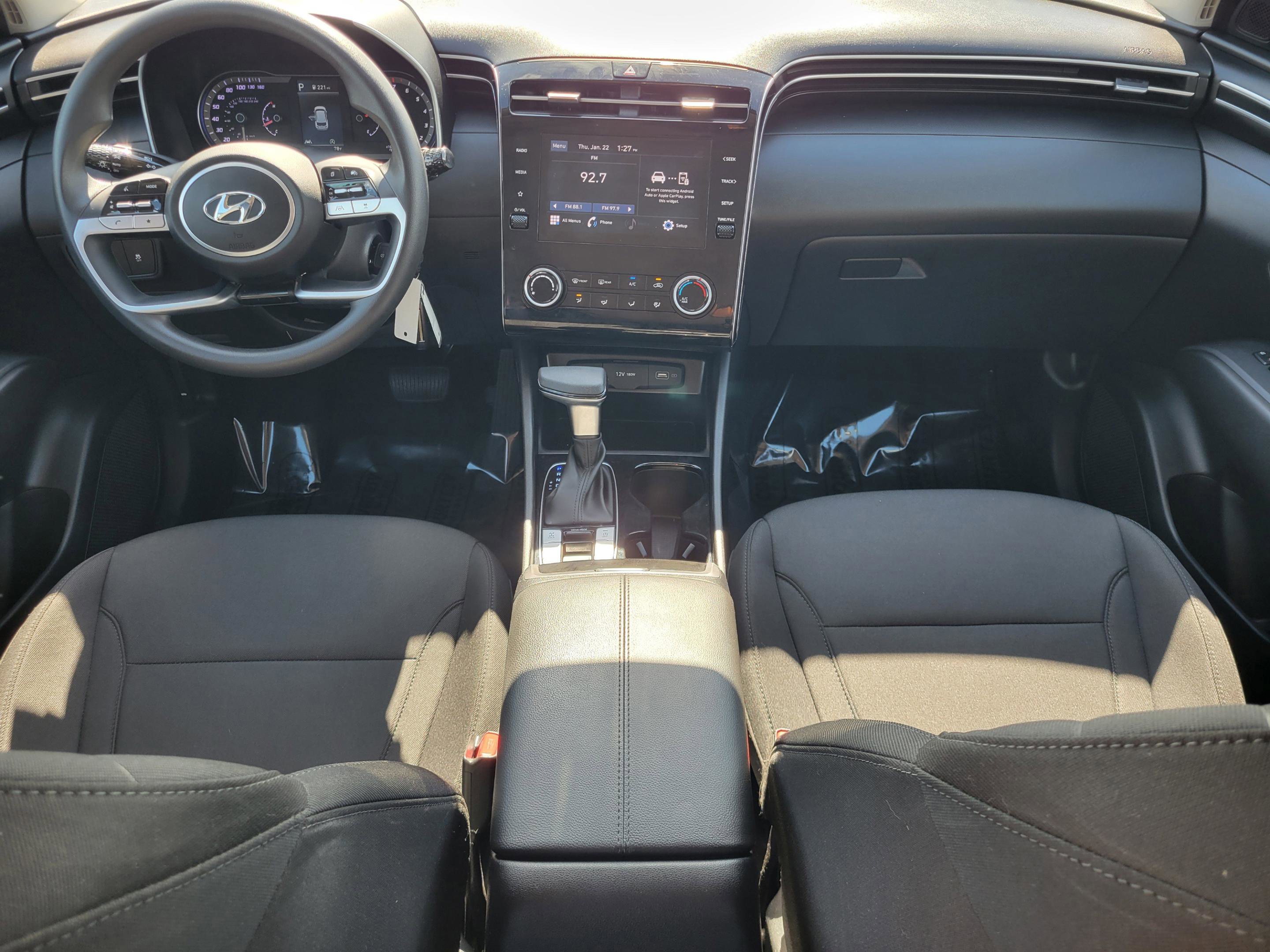 Certified 2023 Hyundai Tucson SE image 13