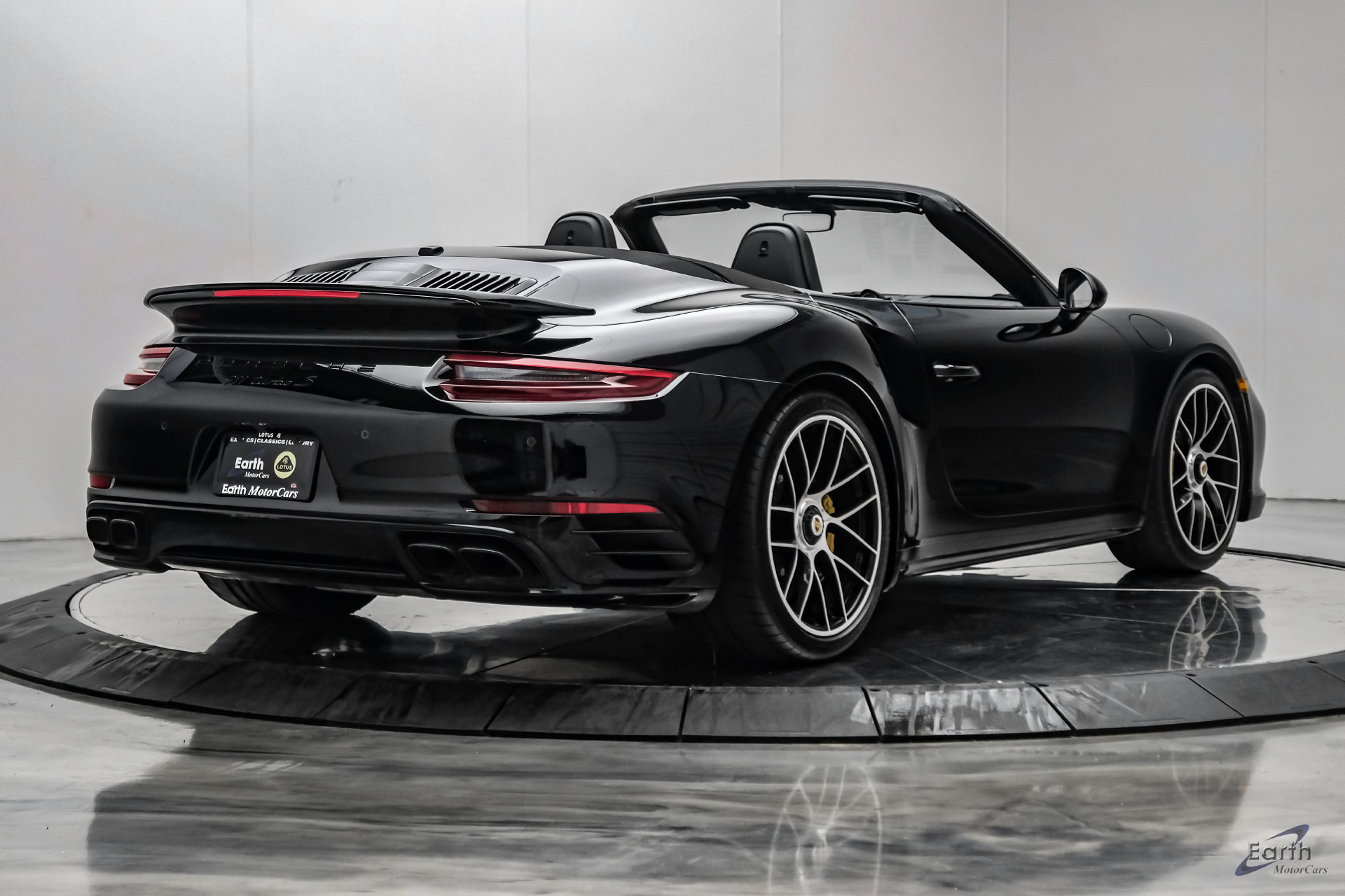 Used 2019 Porsche 911 Turbo S AWD/4WD image 20