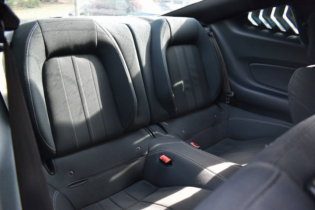 Used 2019 Ford Mustang Coupe image 29