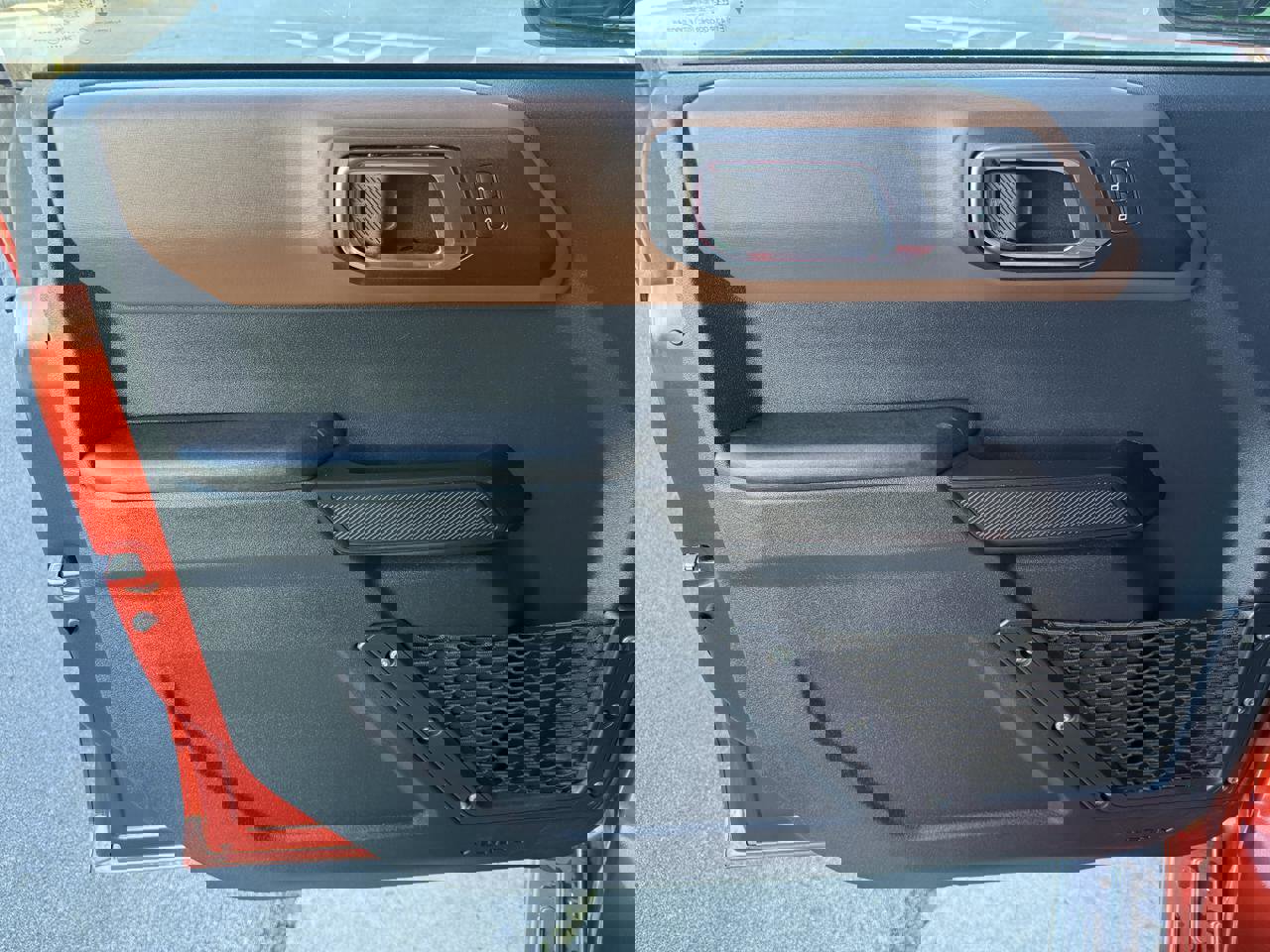 Used 2024 Ford Bronco Outer Banks w/ Sasquatch Package image 11