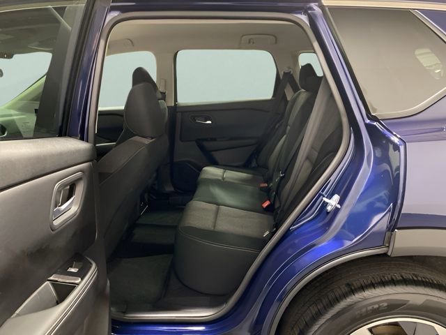 Certified 2026 Nissan Rogue SV AWD/4WD image 18