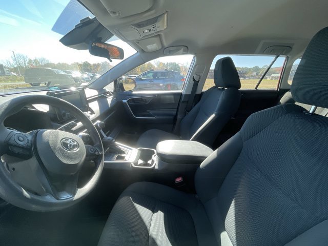 Used 2019 Toyota RAV4 LE w/ All Weather Liner Package AWD/4WD image 11