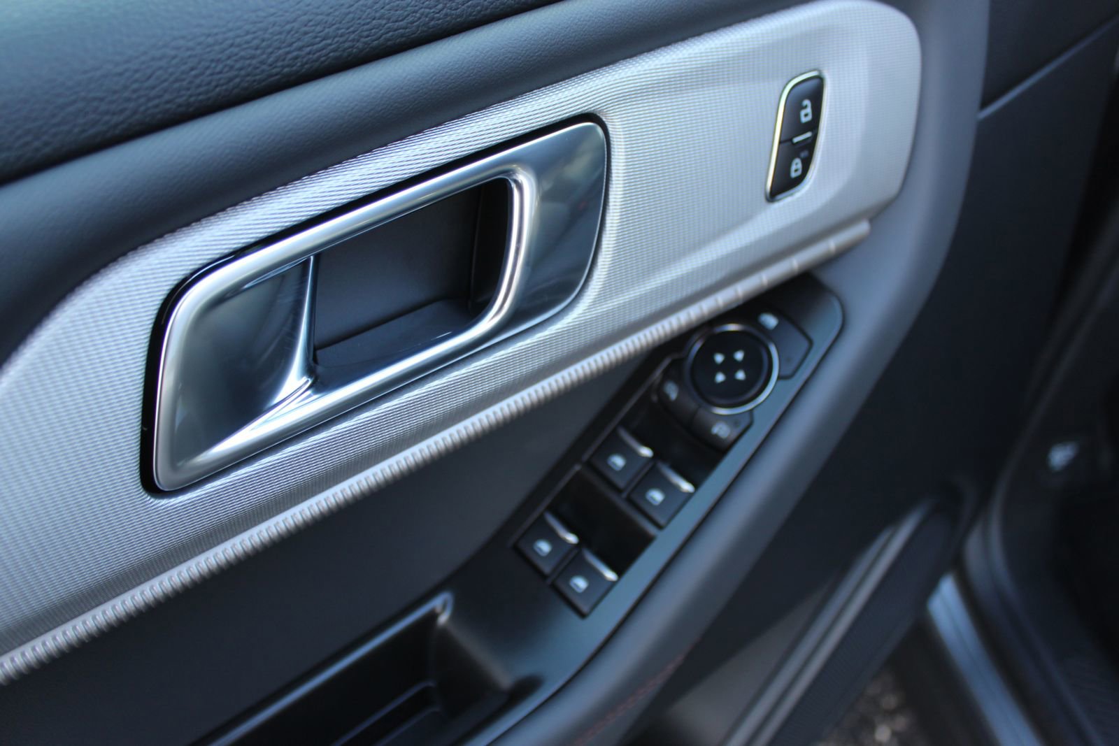 New 2026 Ford Explorer Active image 22