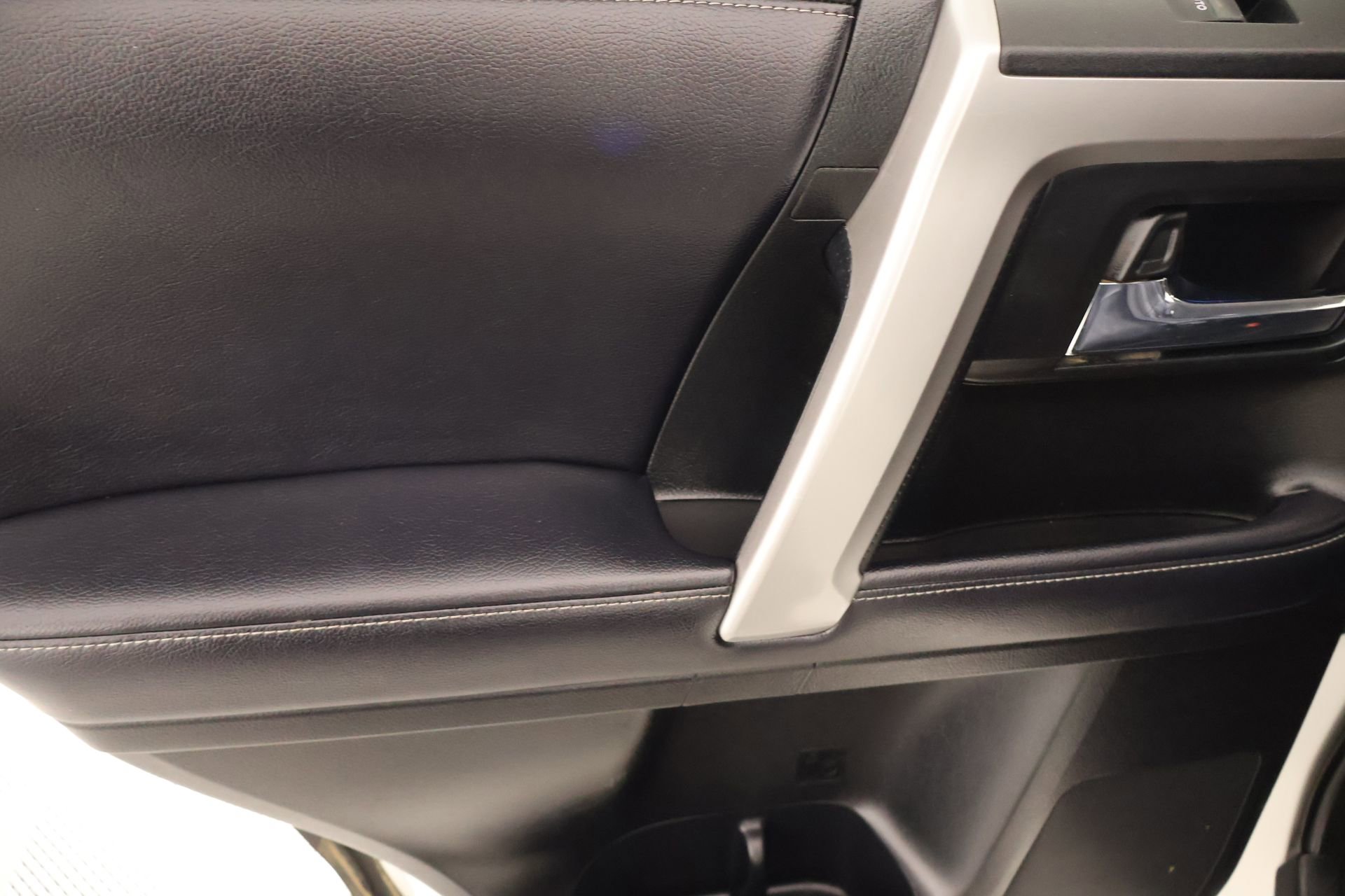 Used 2018 Toyota 4Runner Limited image 18