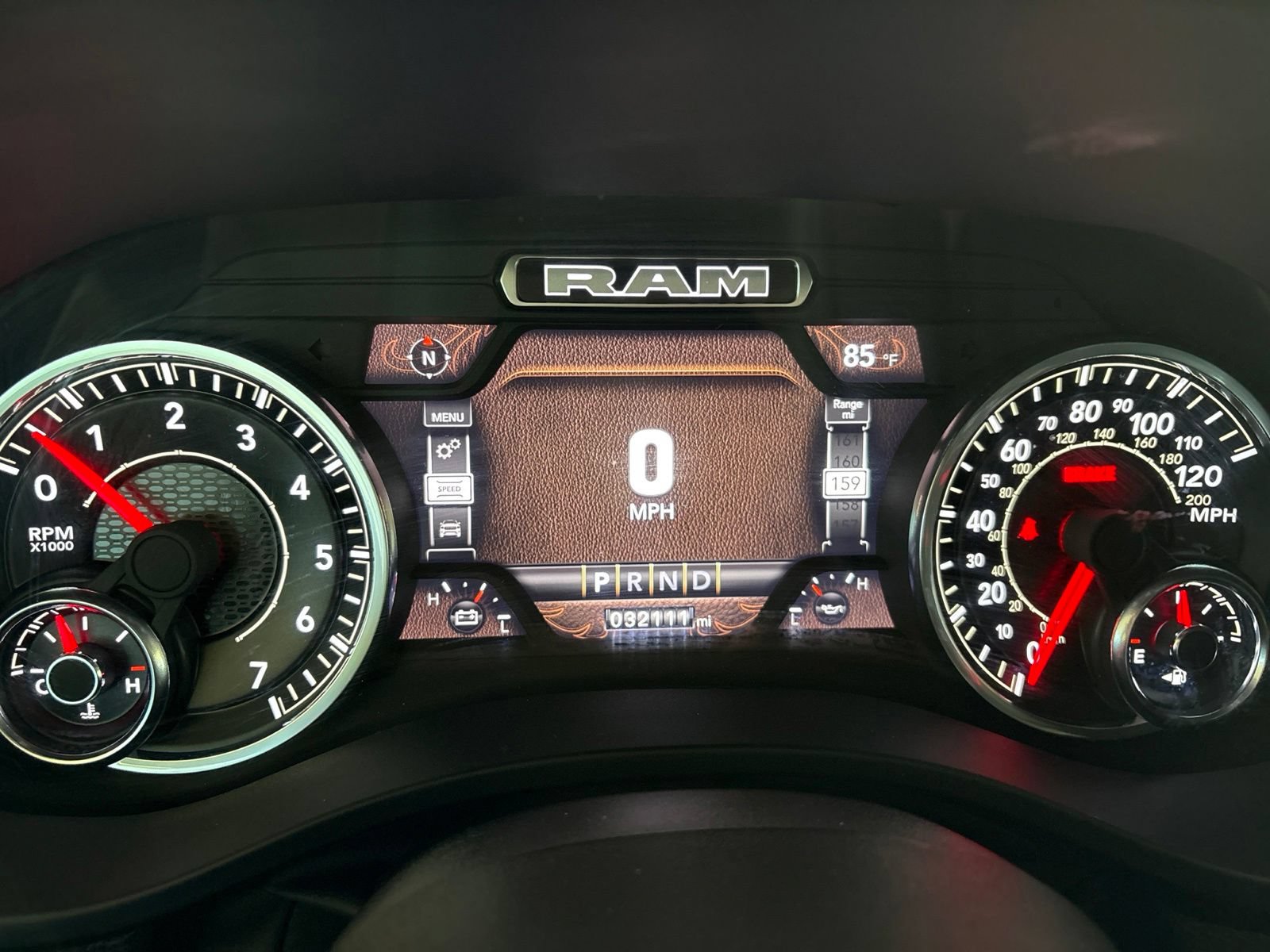 Used 2024 RAM 1500 Laramie AWD/4WD image 33