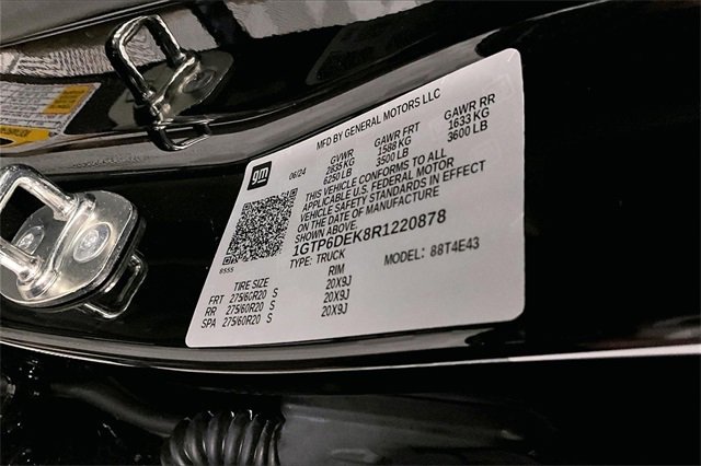 Used 2024 GMC Canyon AT4 w/ Canyon Safety Plus Package image 37