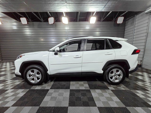 Used 2020 Toyota RAV4 XLE w/ Convenience Package AWD/4WD image 8