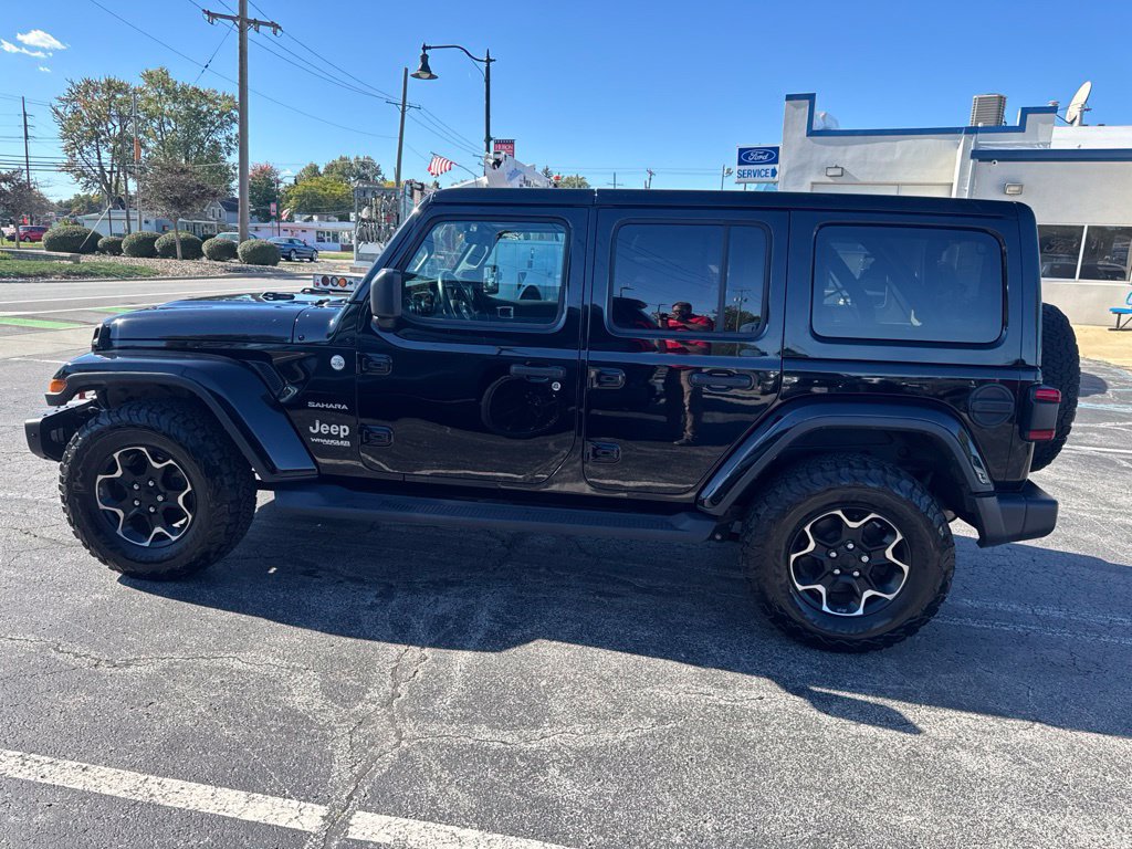 Used 2019 Jeep Wrangler Unlimited Sahara w/ Uconnect 4C Nav & Sound Group AWD/4WD image 13