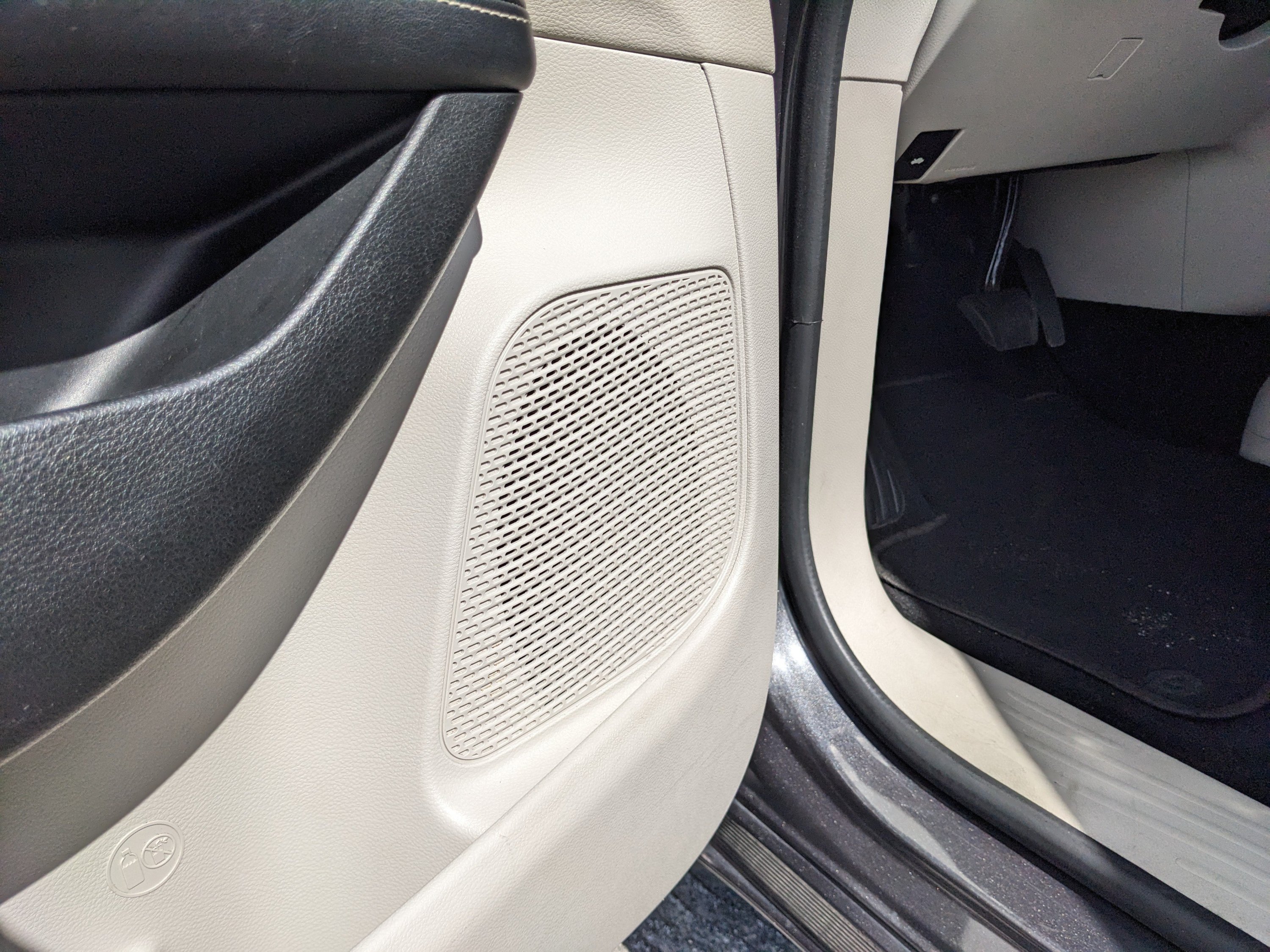 Used 2022 Chrysler Pacifica Touring-L FWD image 21