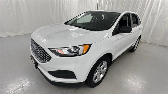 Used 2024 Ford Edge SE image 7
