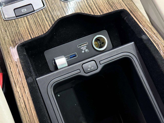 Used 2019 Land Rover Range Rover HSE image 67