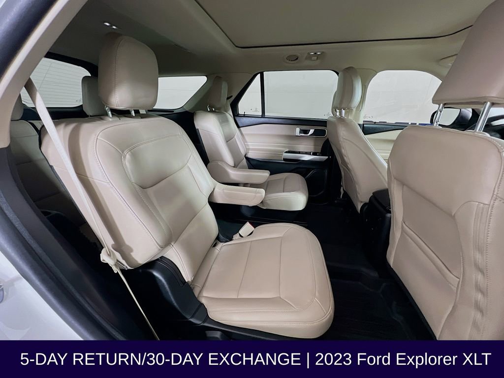 Used 2023 Ford Explorer XLT w/ Equipment Group 202A image 33