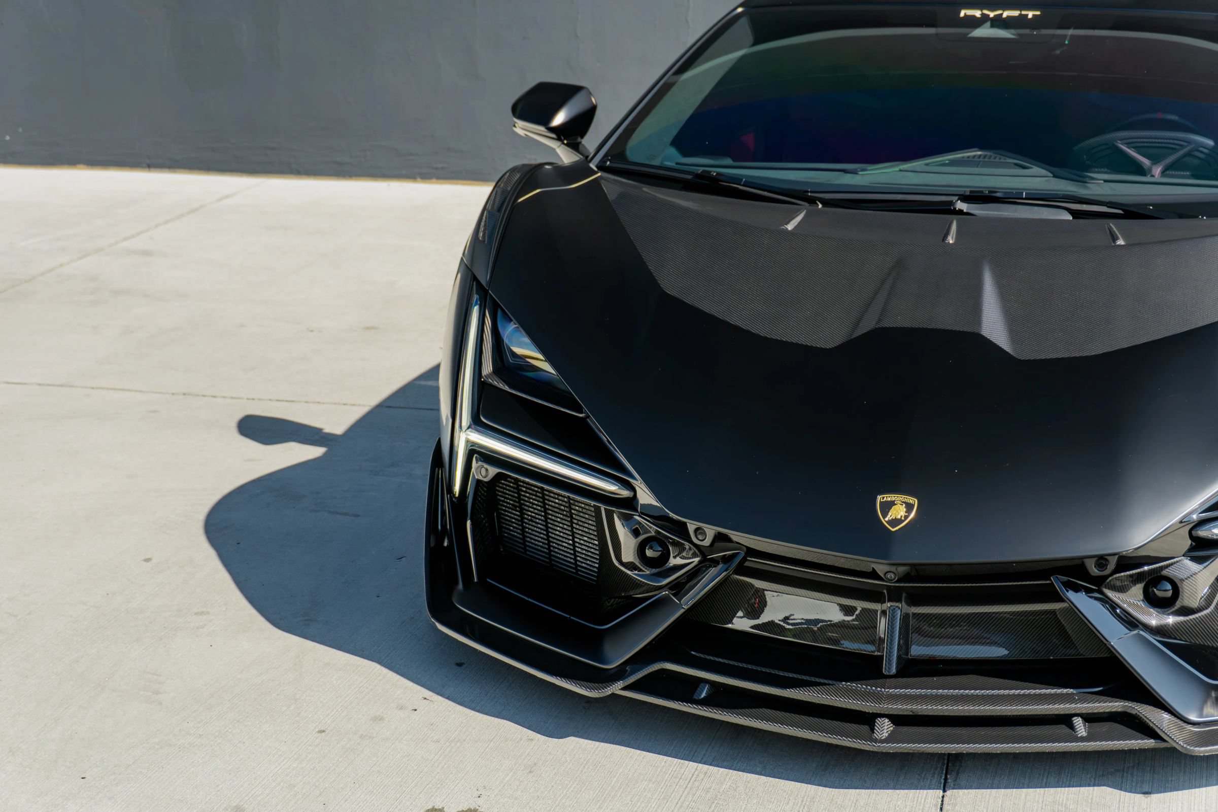 Used 2025 Lamborghini Revuelto AWD/4WD image 28