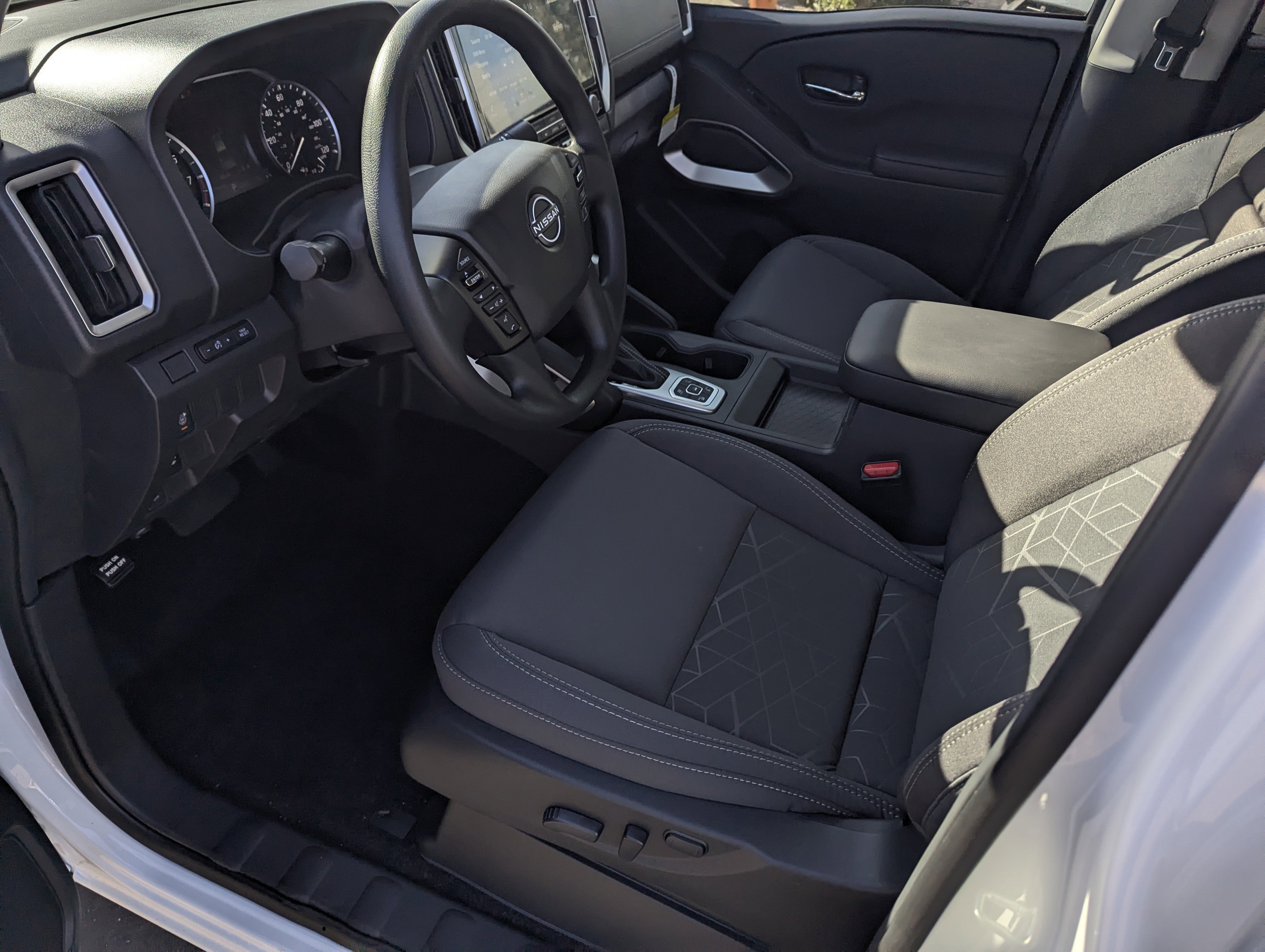 New 2026 Nissan Frontier SV image 10