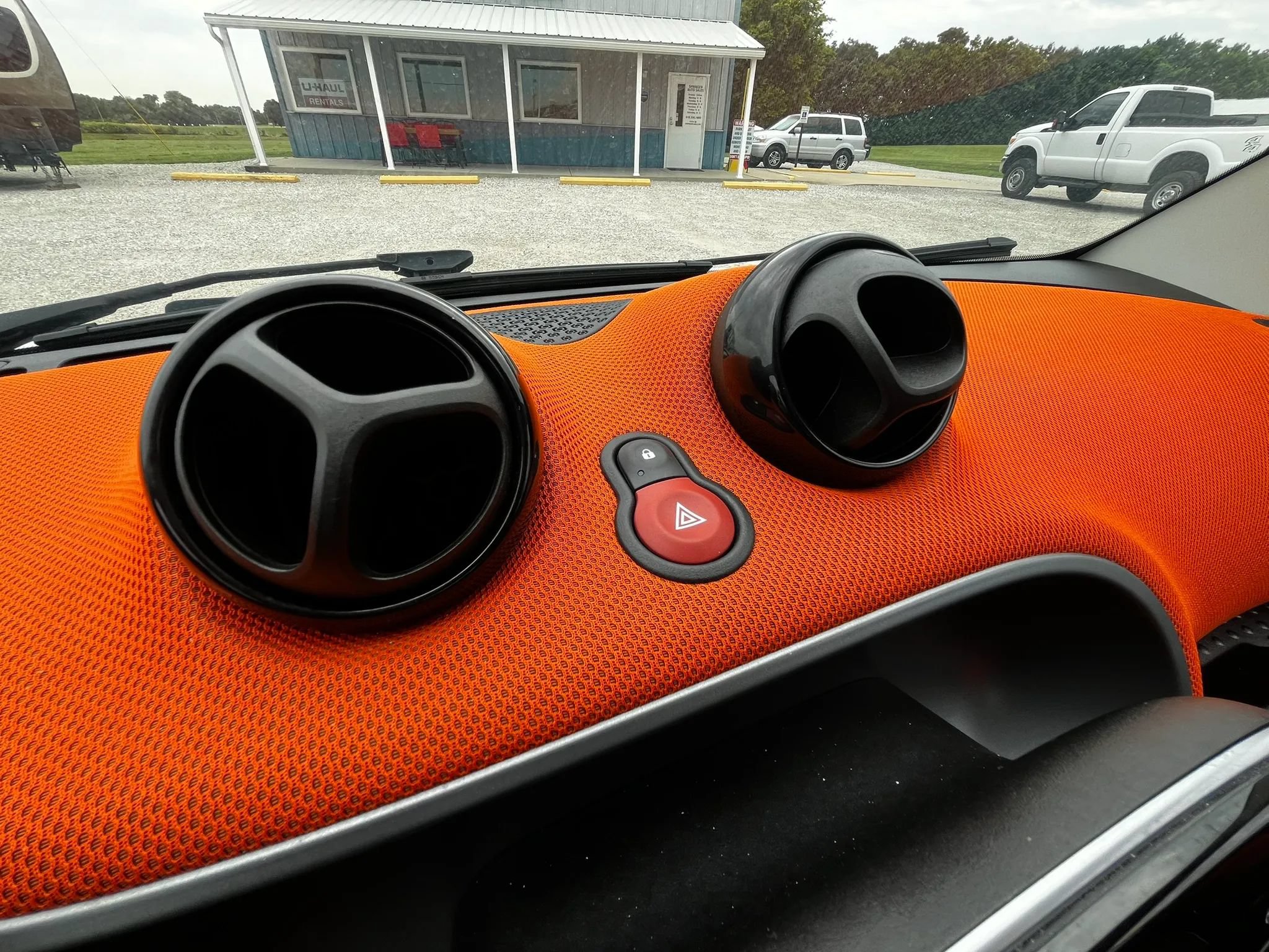 Used 2016 smart fortwo passion RWD image 19