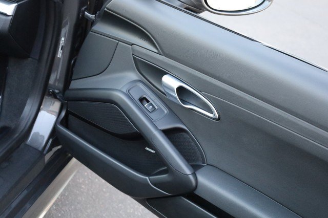 Used 2017 Porsche 718 Boxster image 40