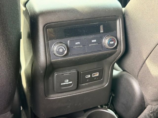 Used 2020 GMC Acadia SLE w/ Driver Convenience Package FWD image 24