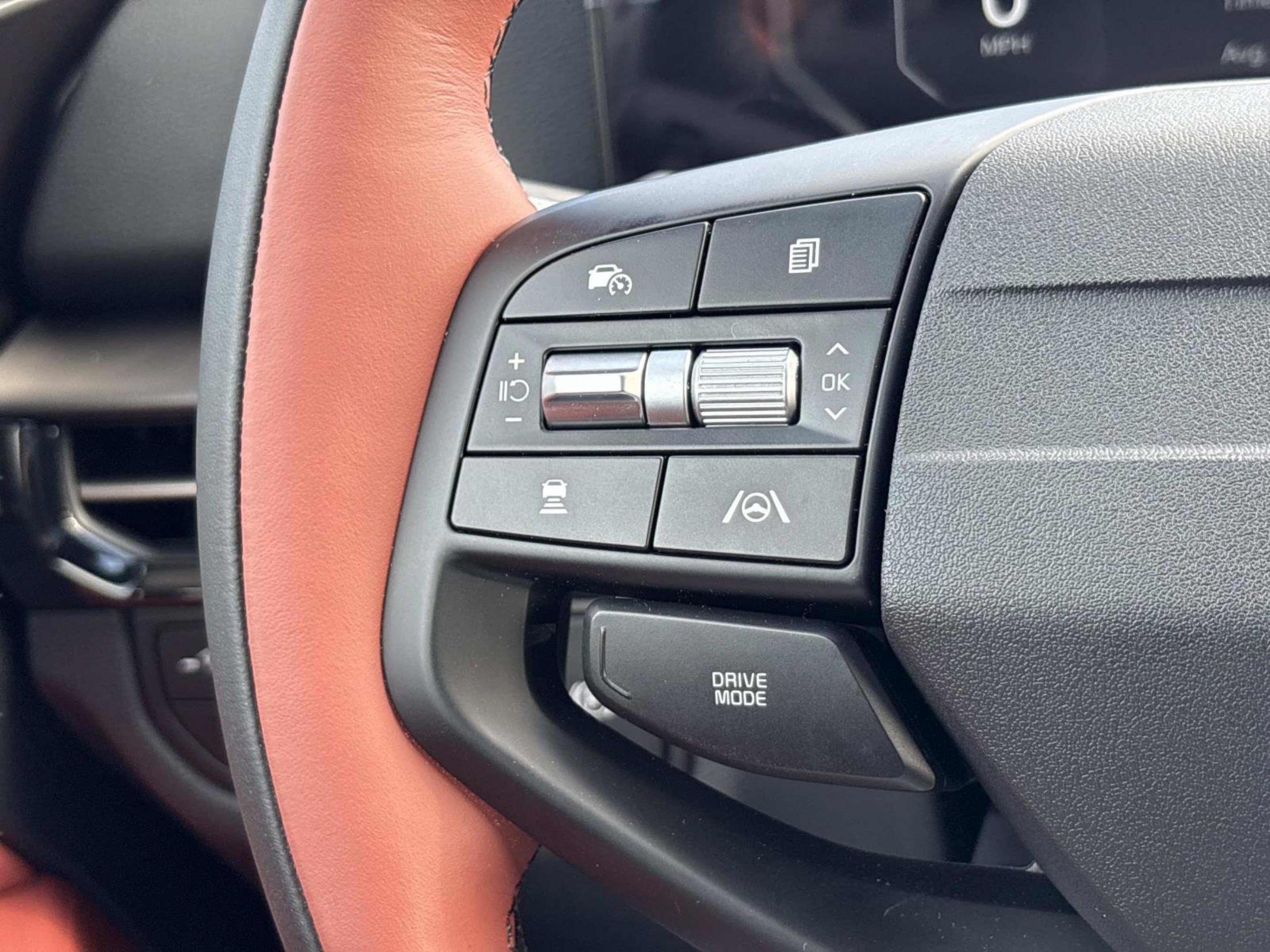 New 2026 Kia Sportage SX FWD image 25