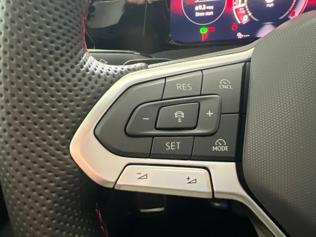 New 2026 Volkswagen GTI SE FWD image 14