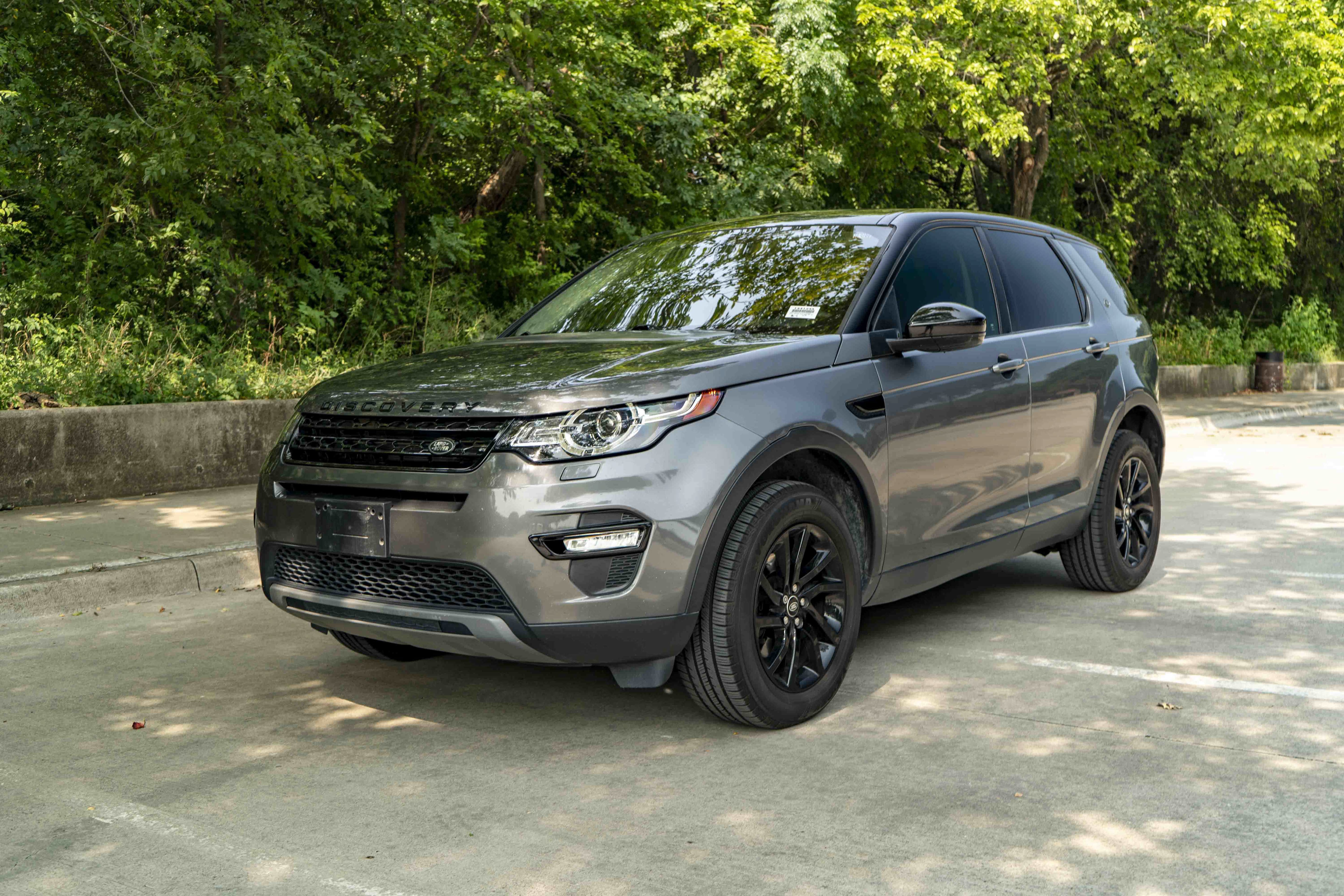 Used 2018 Land Rover Discovery Sport SE AWD/4WD image 5