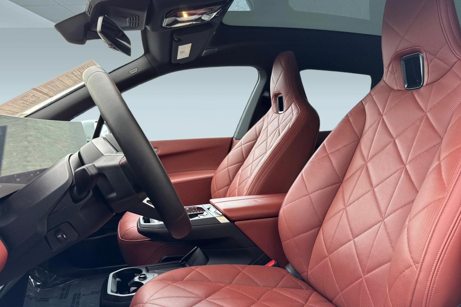 Used 2025 BMW iX M60 image 19