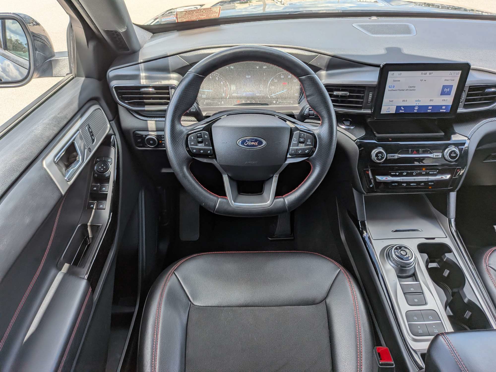 Used 2024 Ford Explorer ST-Line w/ Class IV Trailer Tow Package RWD image 21