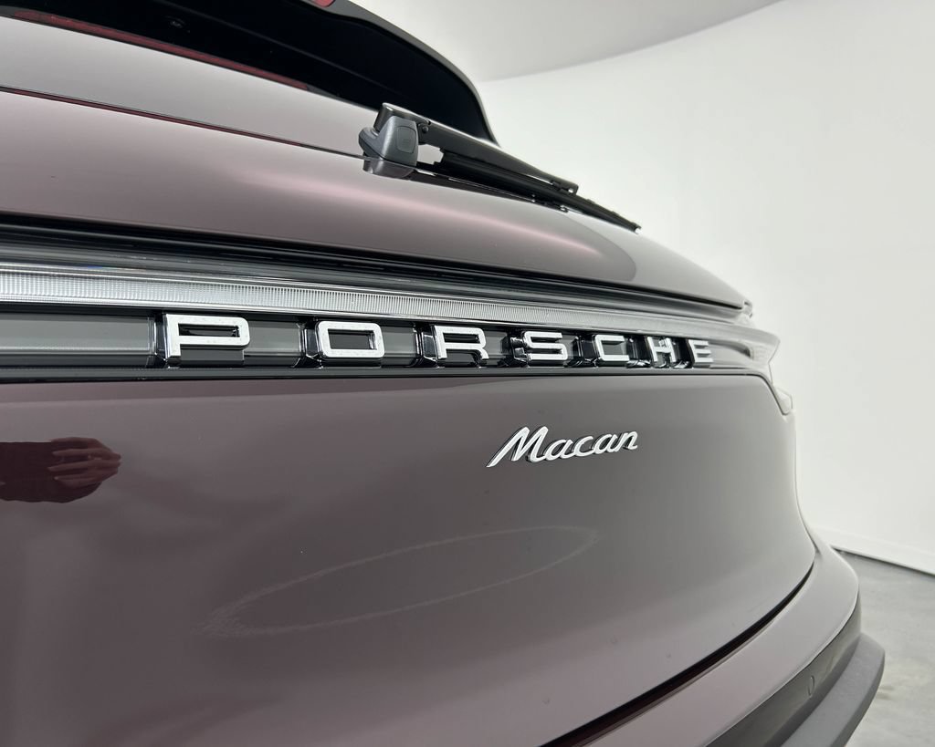 New 2026 Porsche Macan AWD/4WD image 12