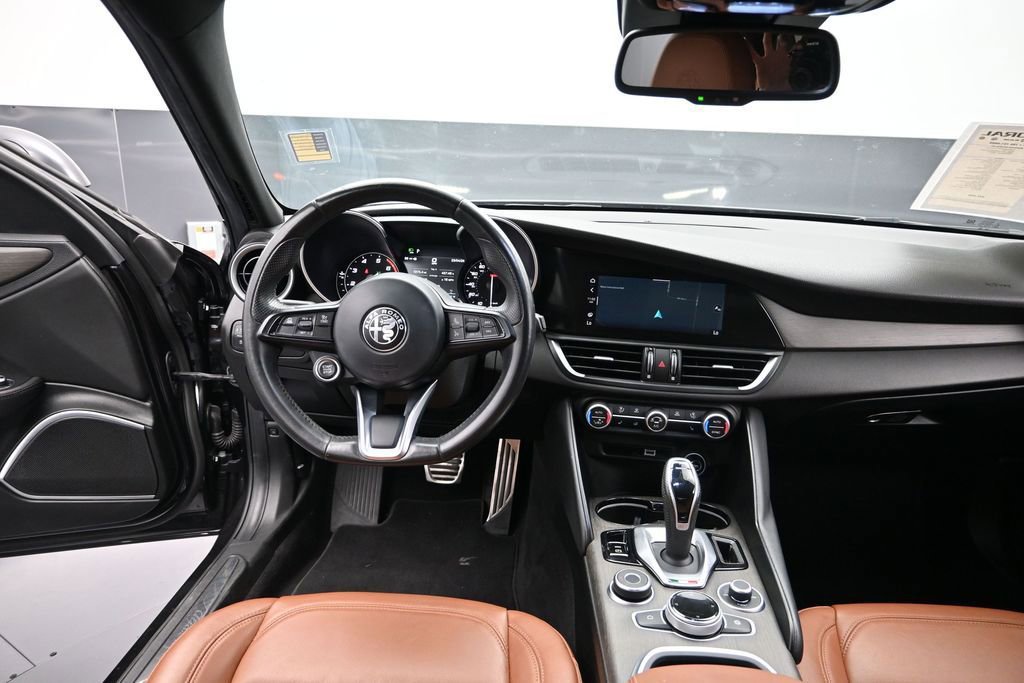 Used 2023 Alfa Romeo Giulia Ti RWD image 21