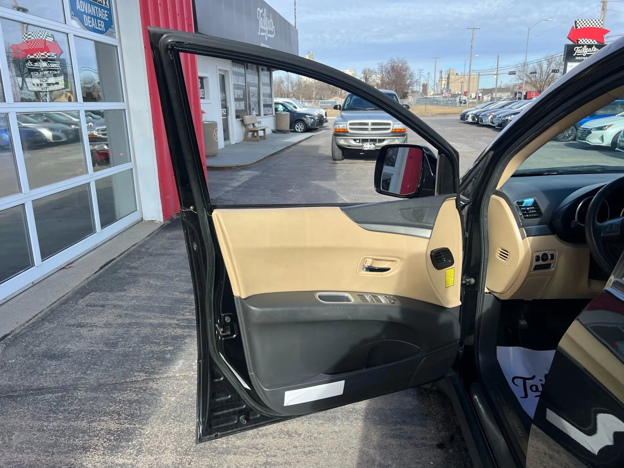 Used 2008 Subaru Tribeca Limited image 9