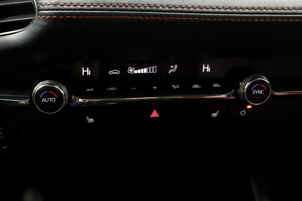 Used 2024 MAZDA MAZDA3 s image 33