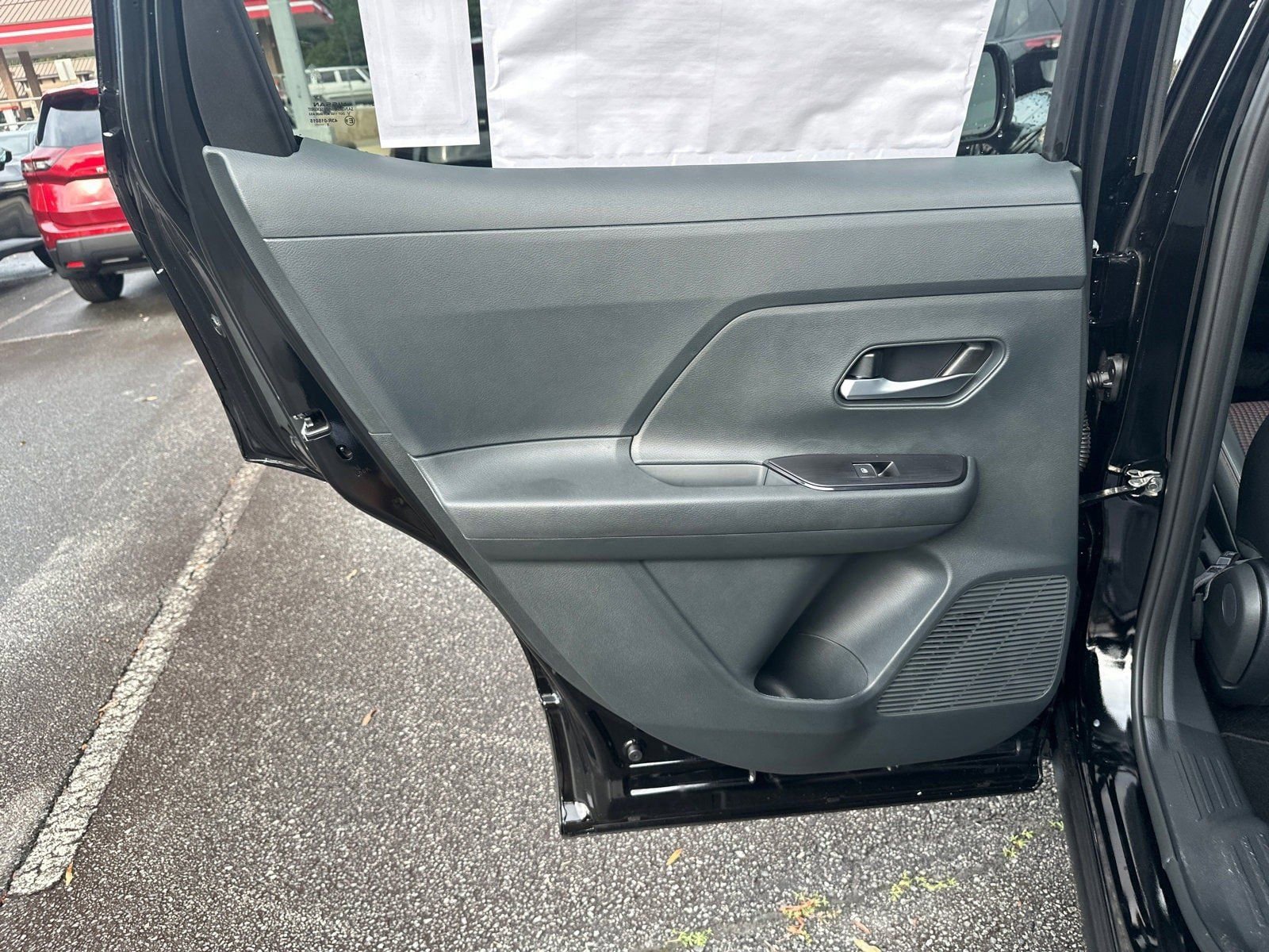 New 2026 Nissan Kicks SR image 21