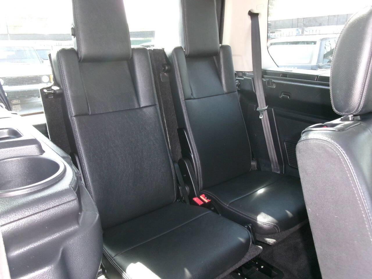 Used 2016 Land Rover LR4 HSE Silver Edition AWD/4WD image 15